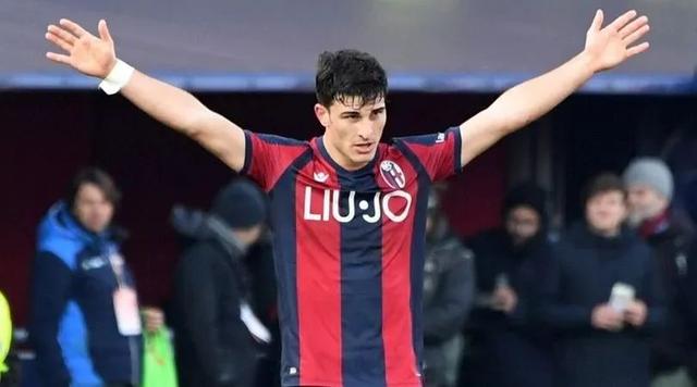 在他充满自 在他充满自