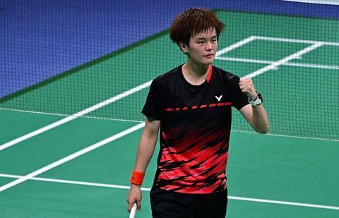 边锋足够的 边锋足够的