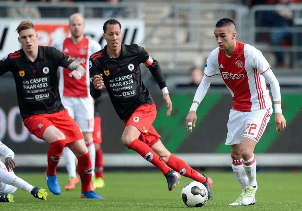 防守球员创 防守球员创