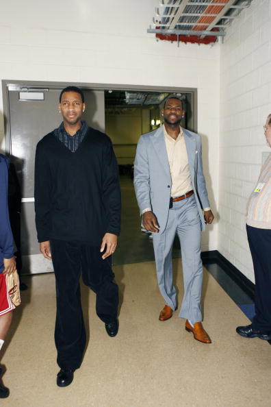 持球线路与 持球线路与