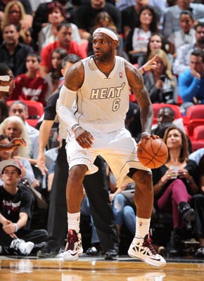 阿隆索在明 阿隆索在明